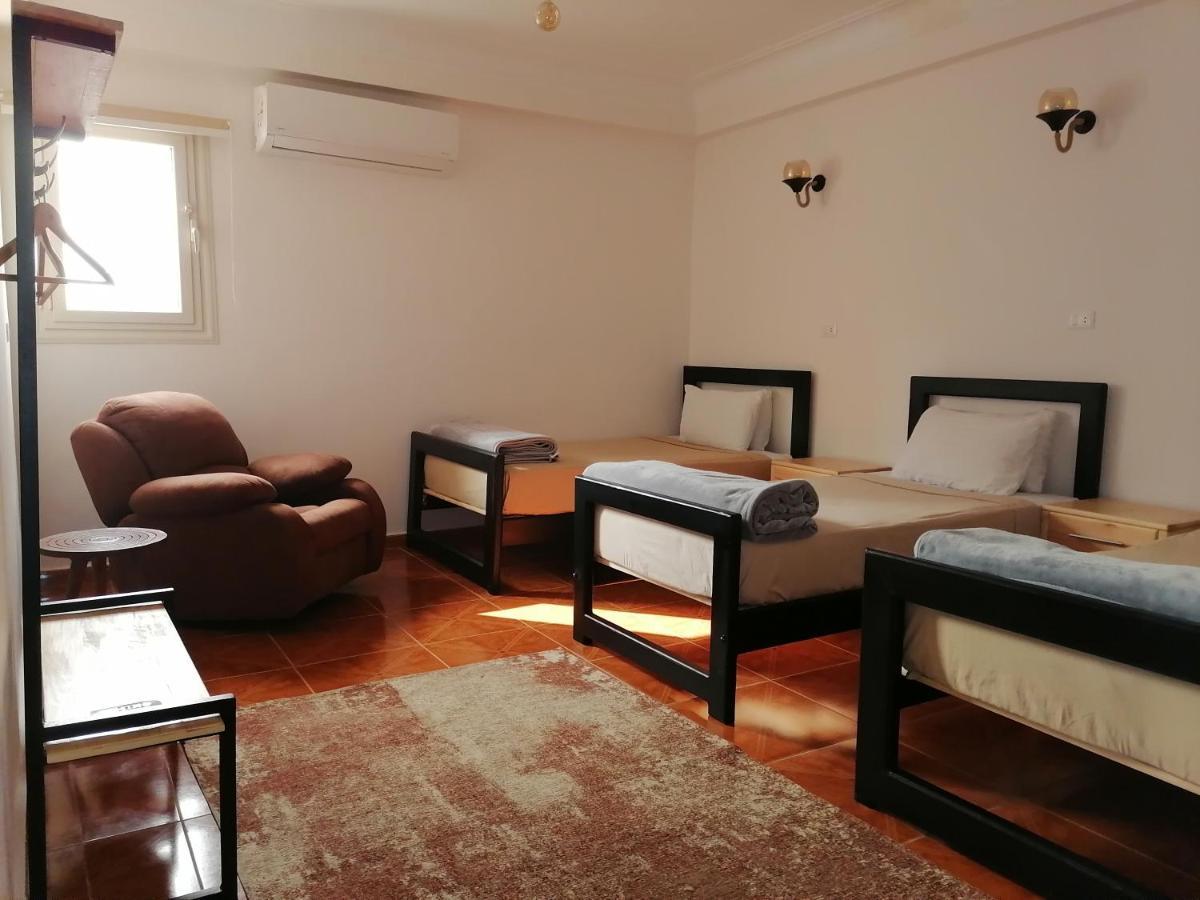 Hostel Champollion
